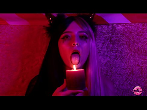 ❤️ Μια παθιασμένη πίπα από ένα σέξι Succubus με ένα σπέρμα στο στόμα της. Ποιότητα σεξ ❌️